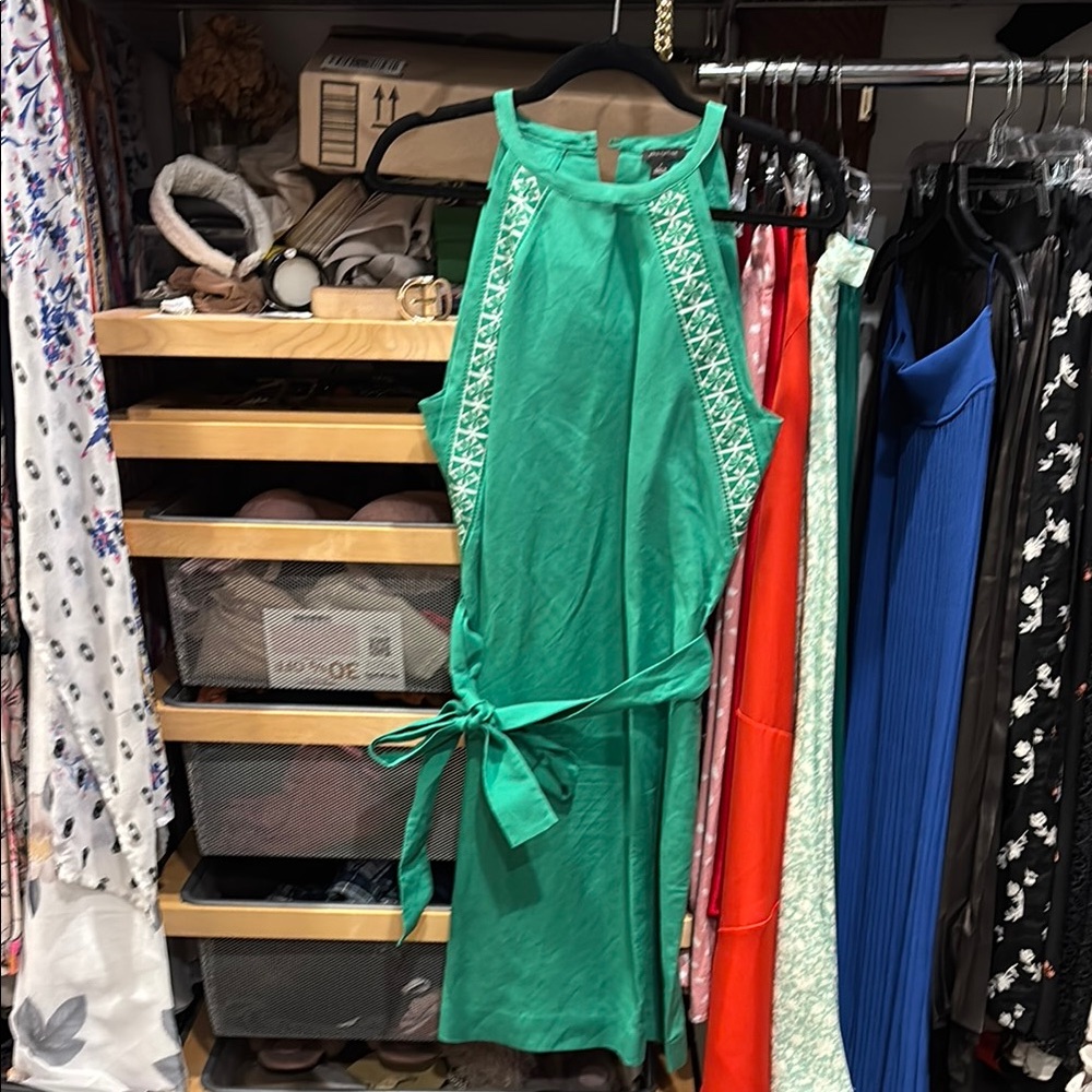 Green Sleeveless Dress with Embroidered Details